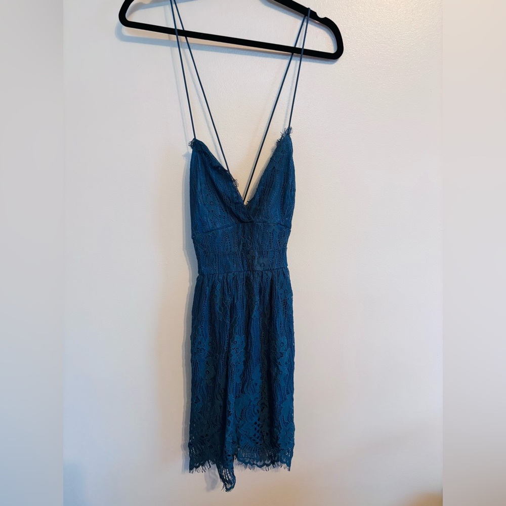 Dusty blue lace dress with corset lace up detail and adjustable strap length, m